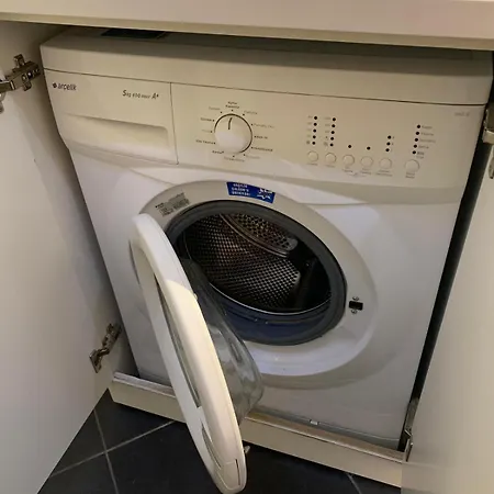 Taksim'de 2 Yatak Odalı Daire, Güvenlik, Havuz, Spa, Otopark * Estambul