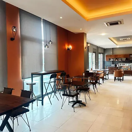 Taksim'de 2 Yatak Odalı Daire, Güvenlik, Havuz, Spa, Otopark Apartamento