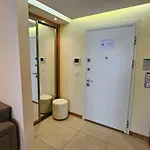 Taksim'de 2 Yatak Odali Daire, Guevenlik, Havuz, Spa, Otopark Apartment *
